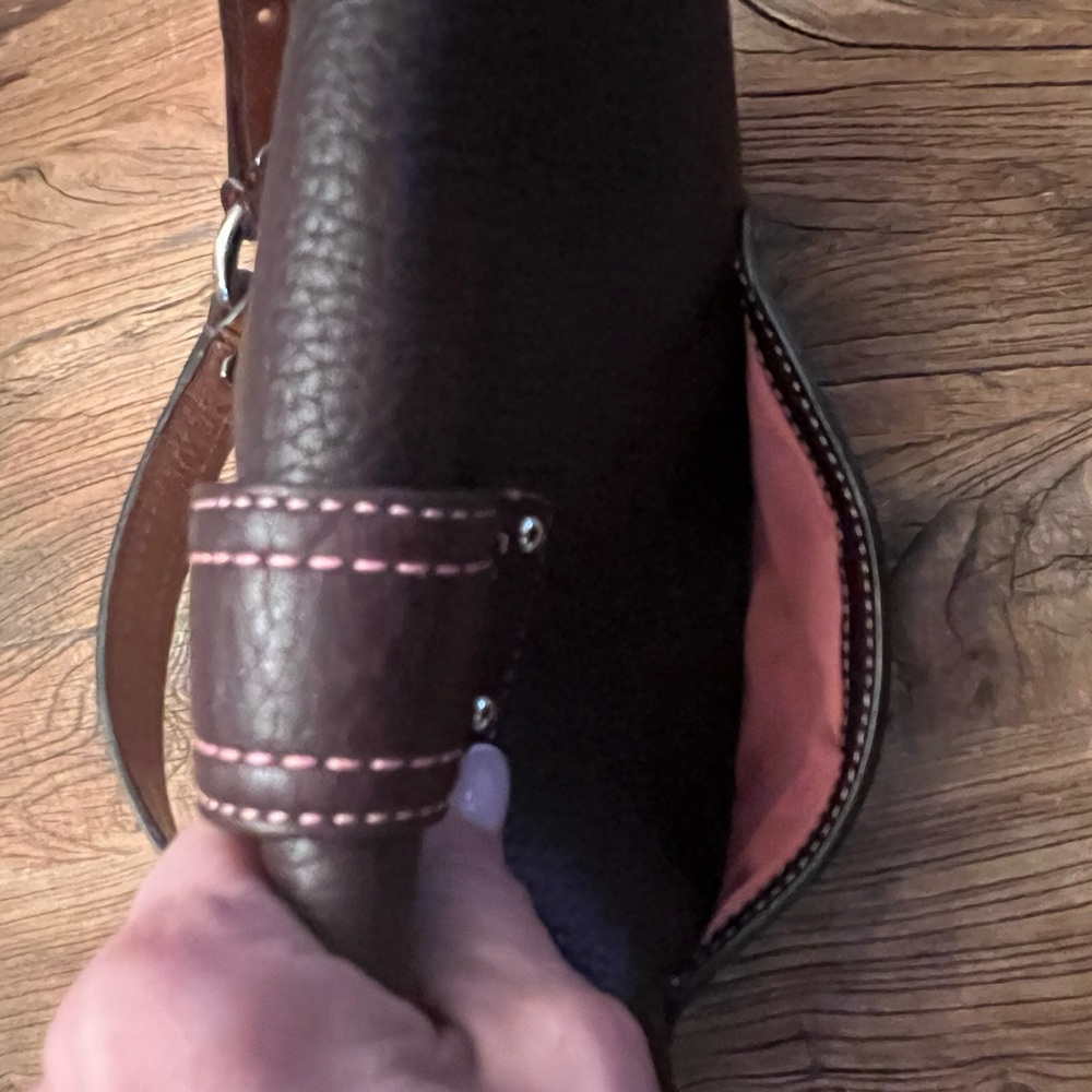 🌸Coach🌸pebble leather bag. Brown and pink stitching - Picture 16 of 16